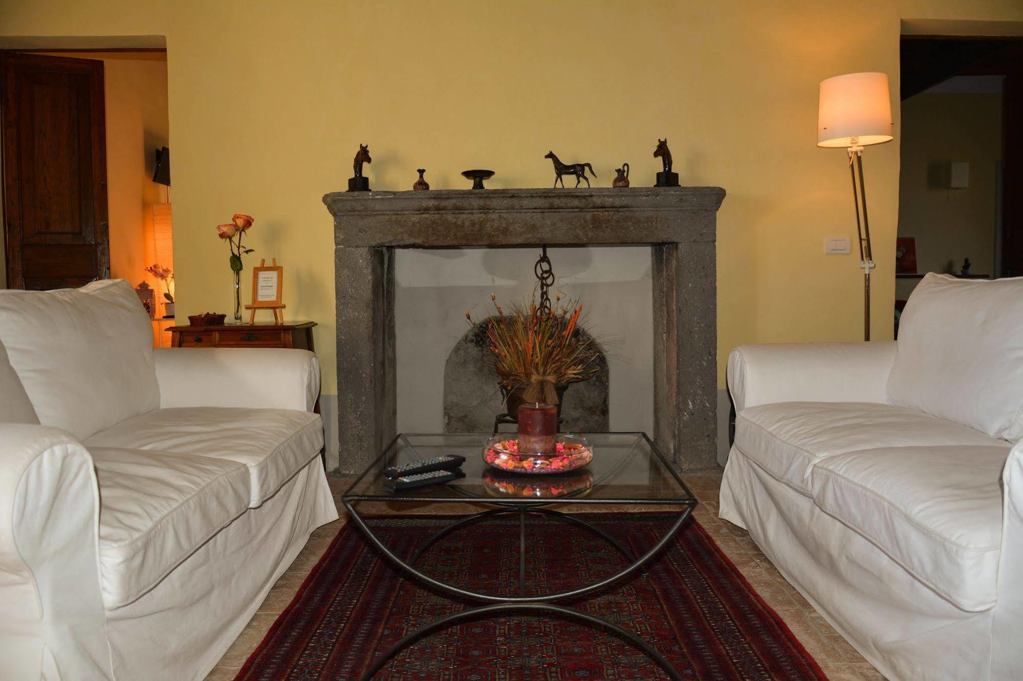 Agriturismo Casale Bonaparte Cellere Kültér fotó